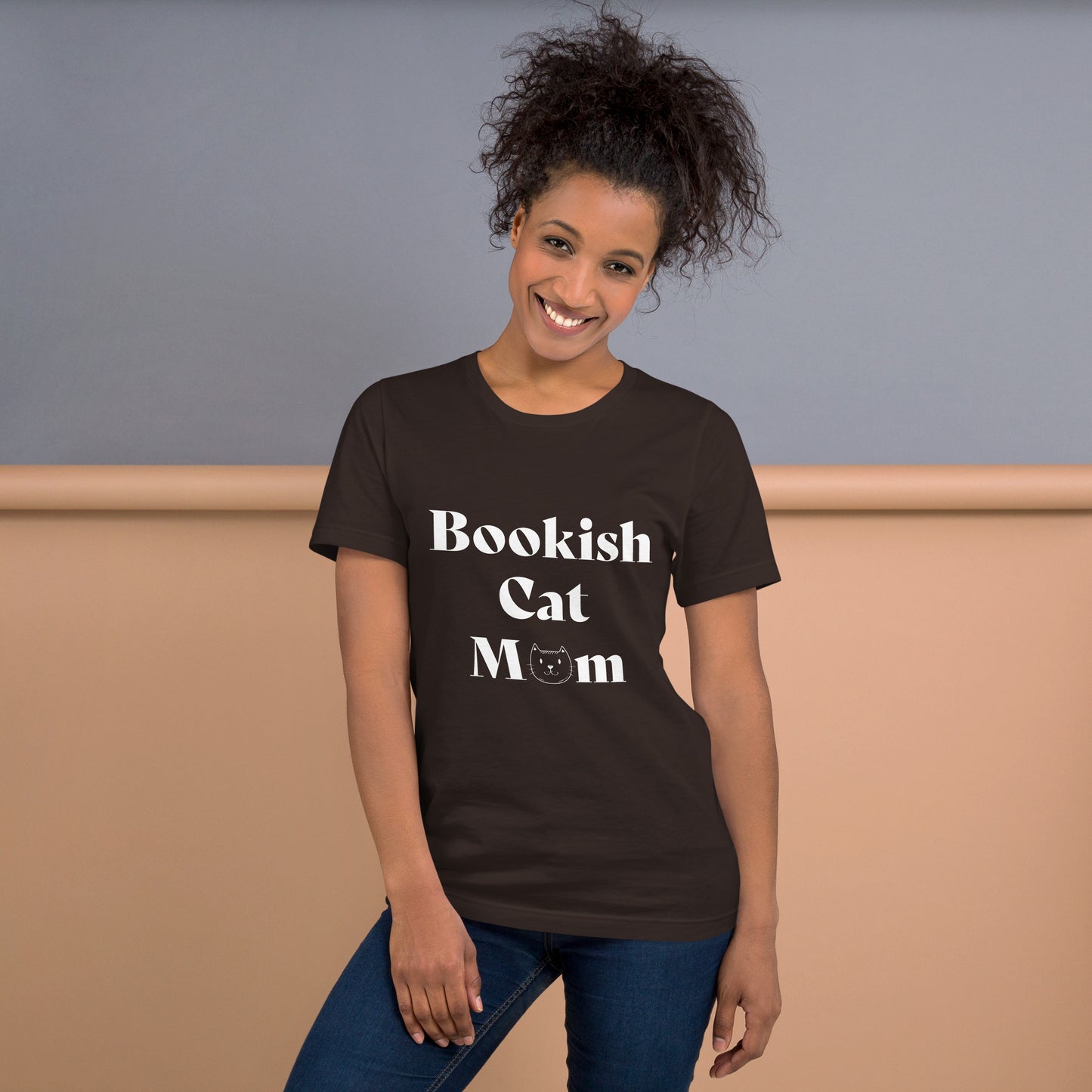 Bookish Cat Mom Unisex t-shirt